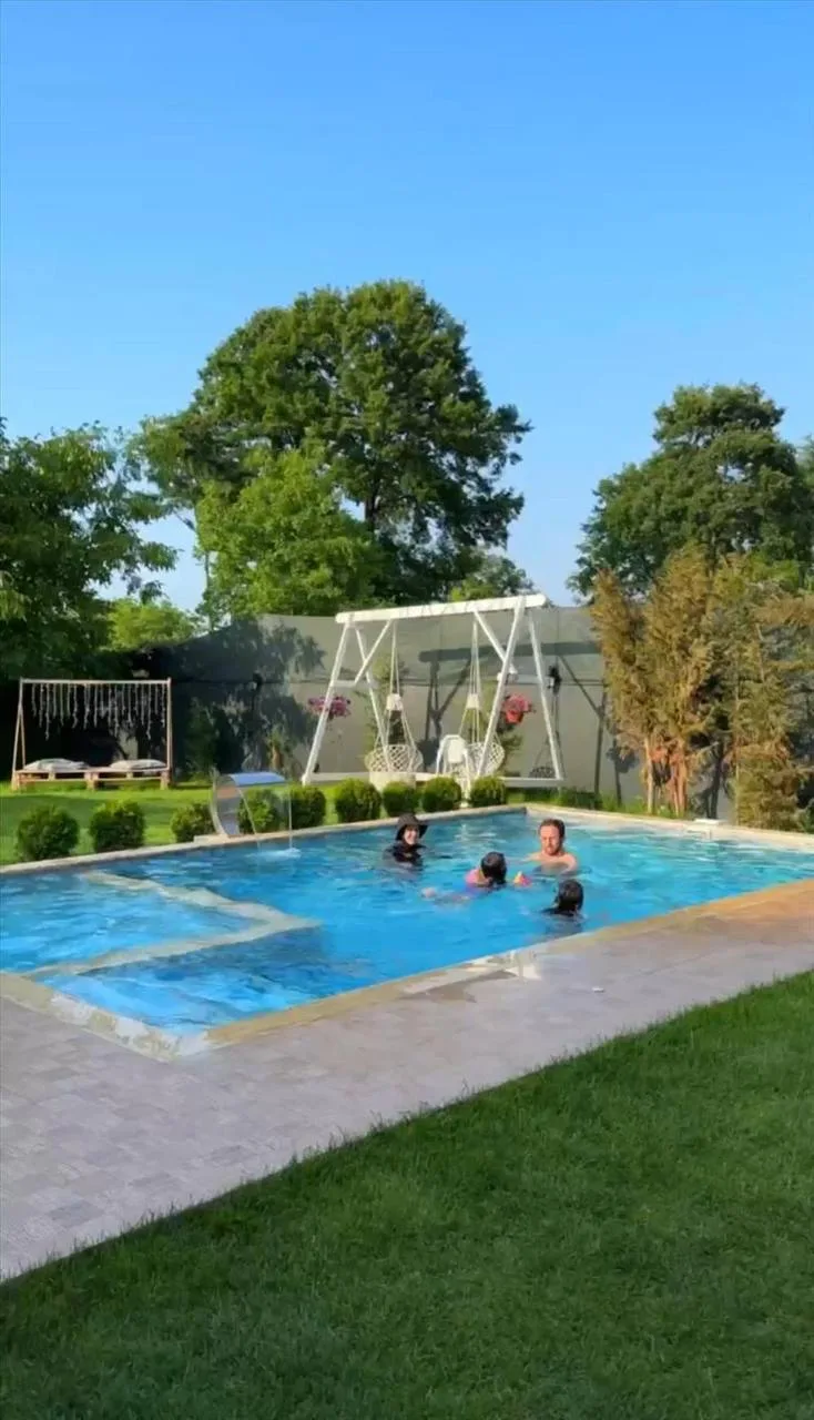 MERSİN ÇOCUK HAVUZLU VE KAPALI HAVUZLU BUNGALOV